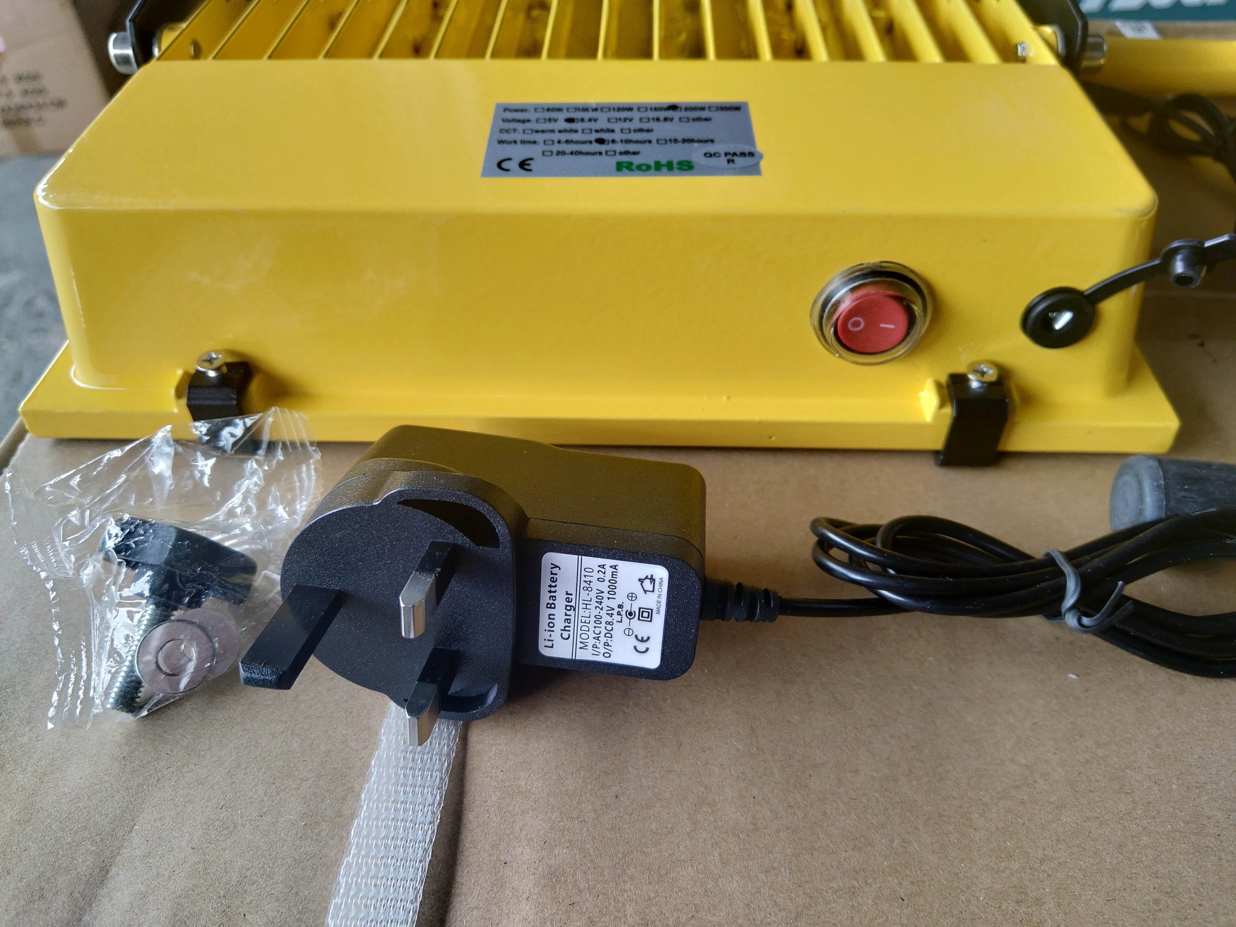 AIKO 200W LED Rechargeable Sport Lamp Flood Light | Model: LED-GYRLF200A2